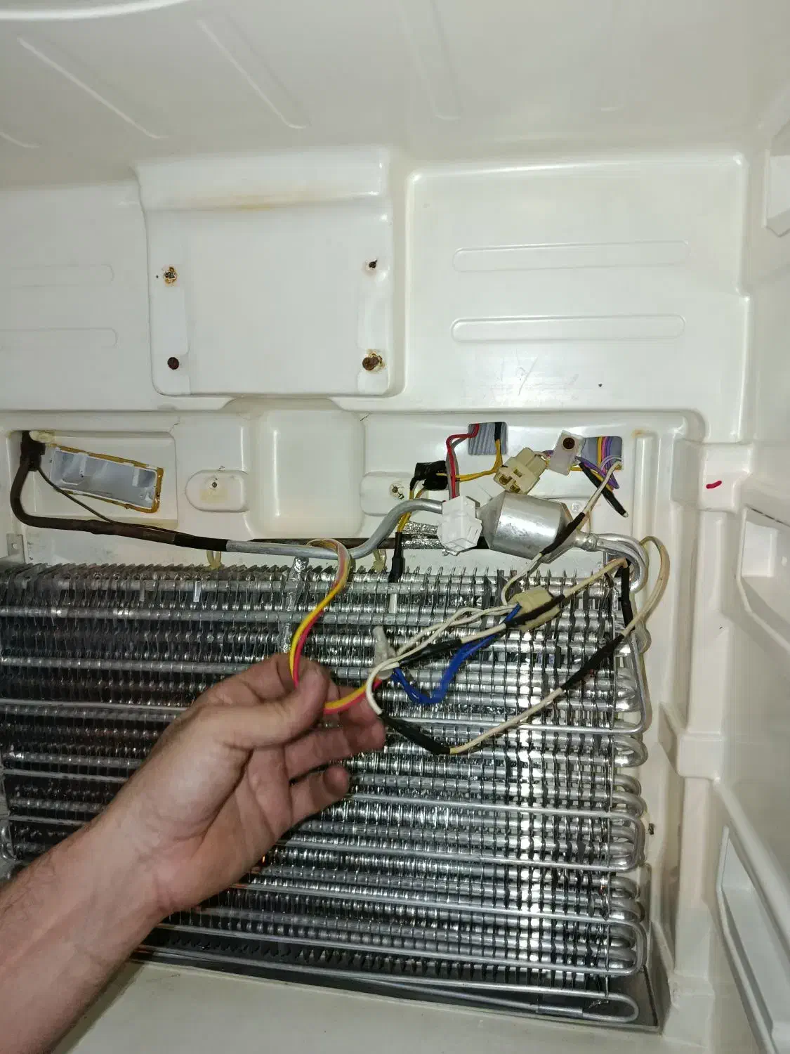 تعمیرات ابگرمکن یخچال|خدمات پیشه و مهارت|دهلران, |دیوار