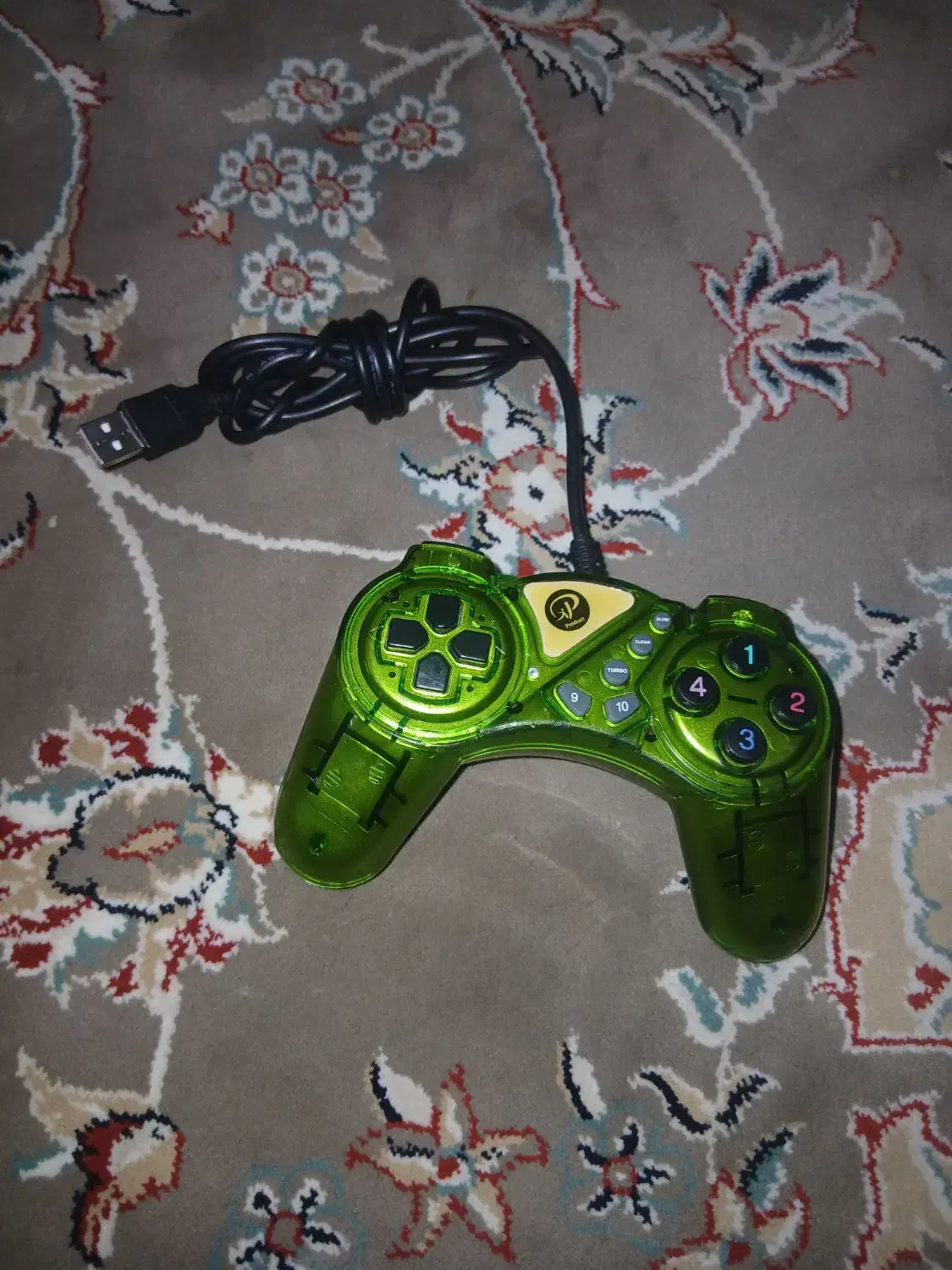 دسته بازی کامپیوتر اصلی فروشی|کنسول، بازی ویدئویی و آنلاین|قم, حقیقت|دیوار