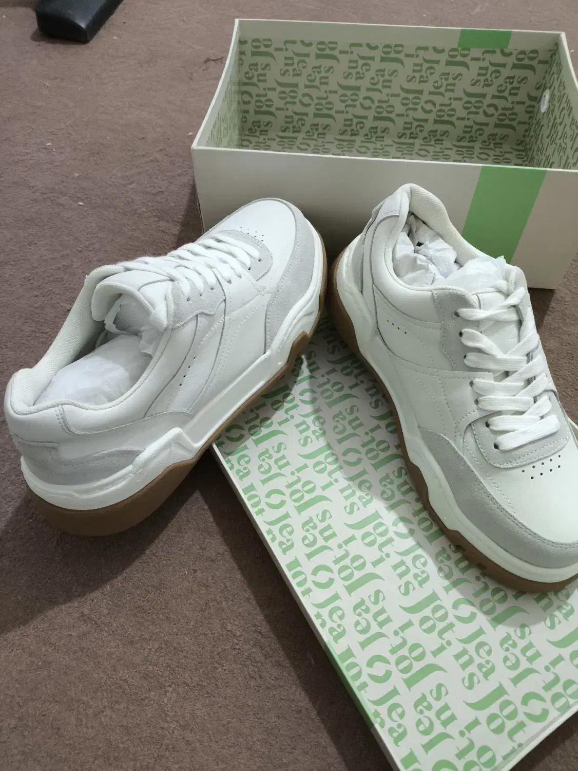 کفش|کیف، کفش، کمربند|بهبهان, |دیوار