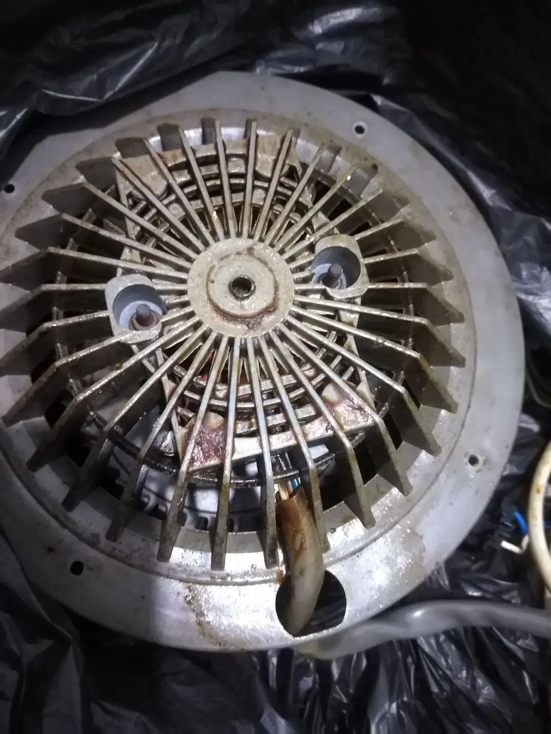 موتور هود 1 موتور موجود هست سالم|هود|گرگان, |دیوار