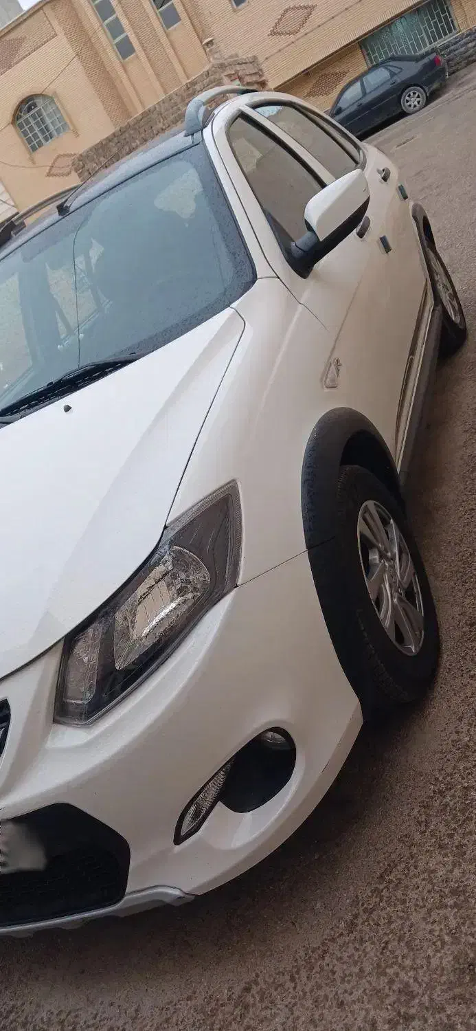 کوییک آر R سفید مشکی 1402|خودرو سواری و وانت|اصفهان, سعادت‌آباد|دیوار