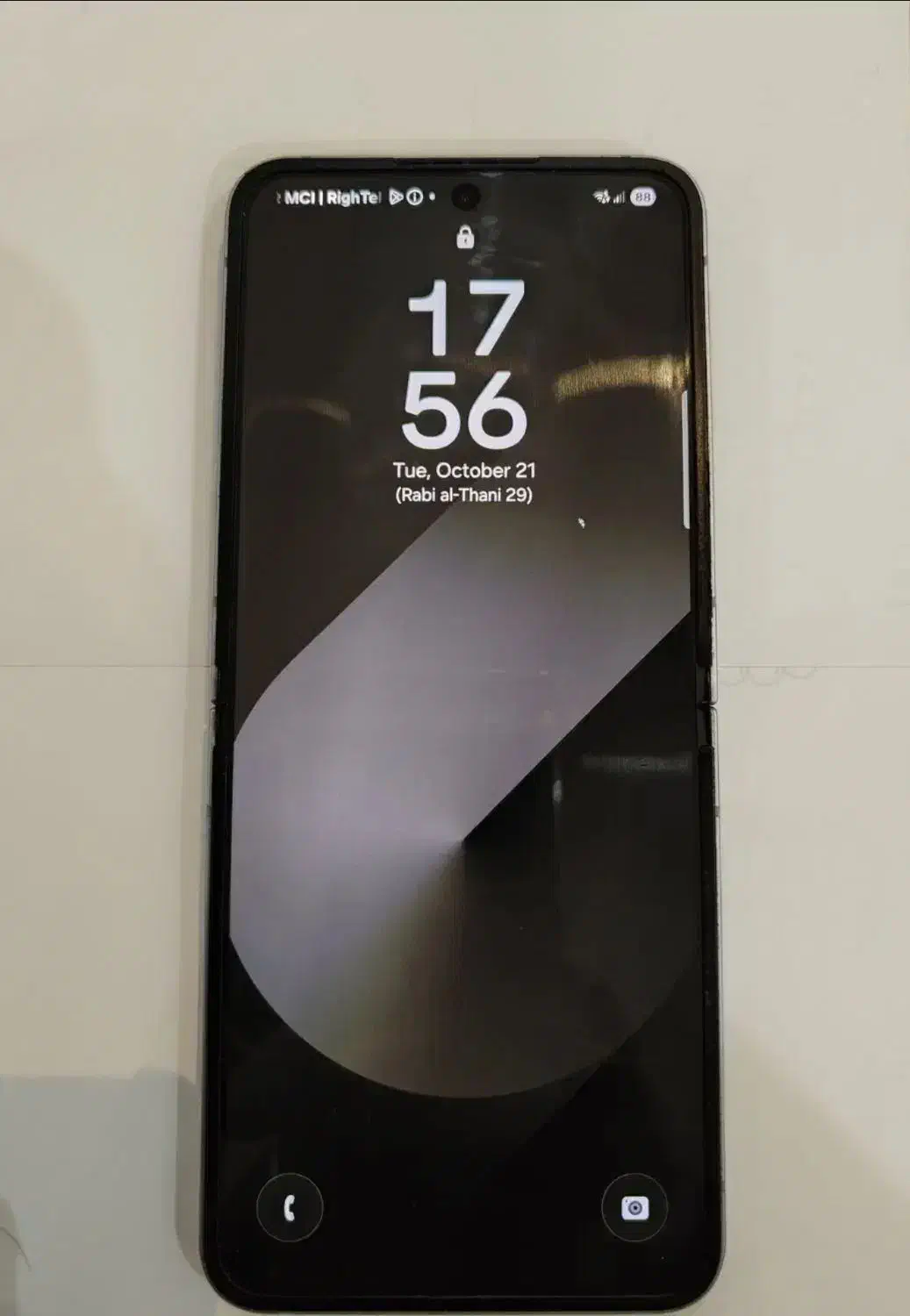 Z flip 6 تمیز و سالم|موبایل|تهران, پاسداران|دیوار