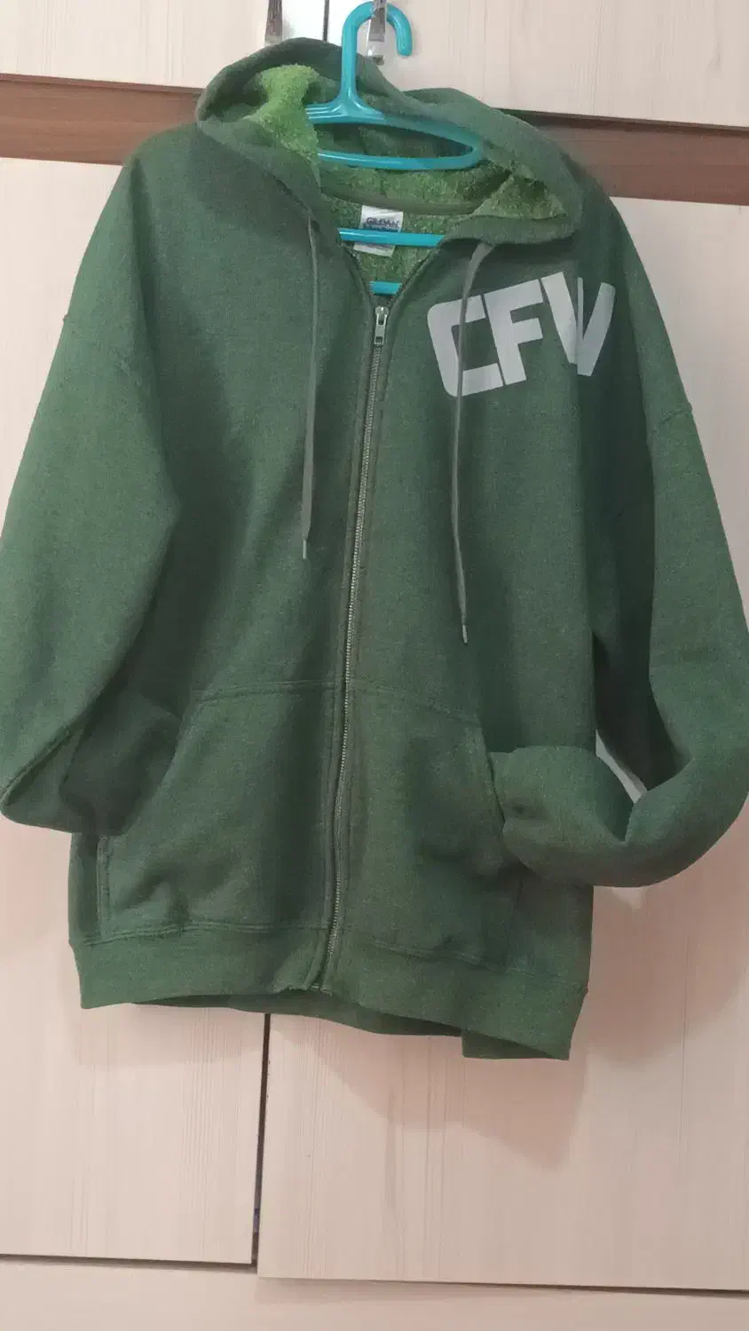 ۳تا هودی اسپرت نسبتا لش . هر۳تا نو واستفاده نشده|لباس|مشهد, گلشور|دیوار