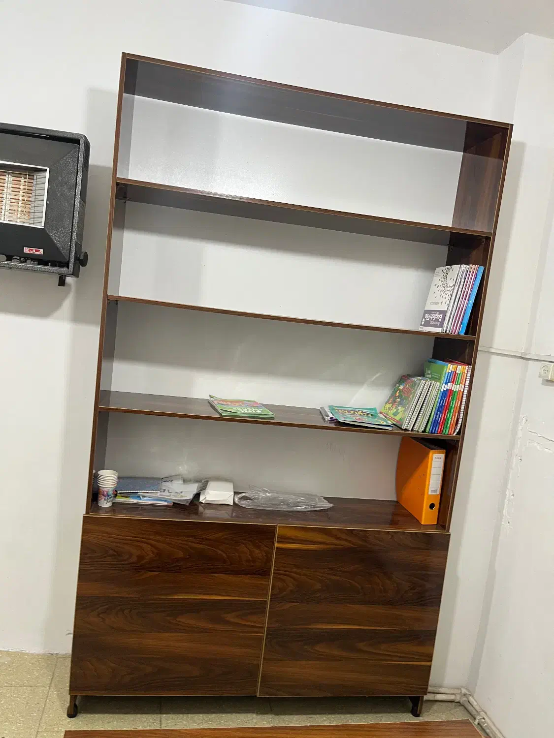 کمد بایگانی|مبلمان اداری|کوچصفهان, |دیوار