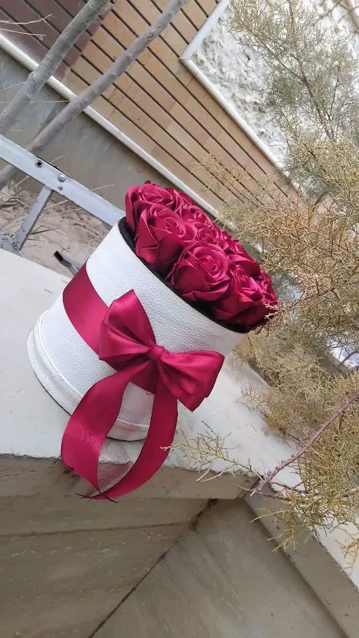 گل جاودان|گل مصنوعی|سمنان, |دیوار