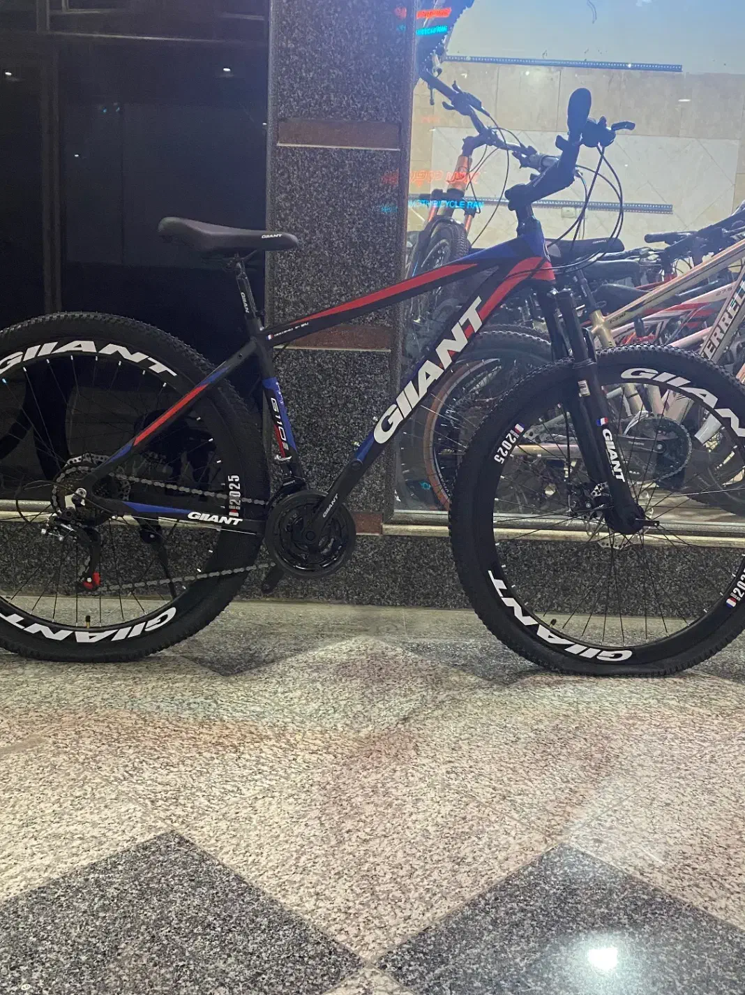 دوچرخه جاینت سایز ۲۹الومینیوم دیسکی ۲۴دنده|دوچرخه، اسکیت، اسکوتر|اسلامشهر, شاطره|دیوار