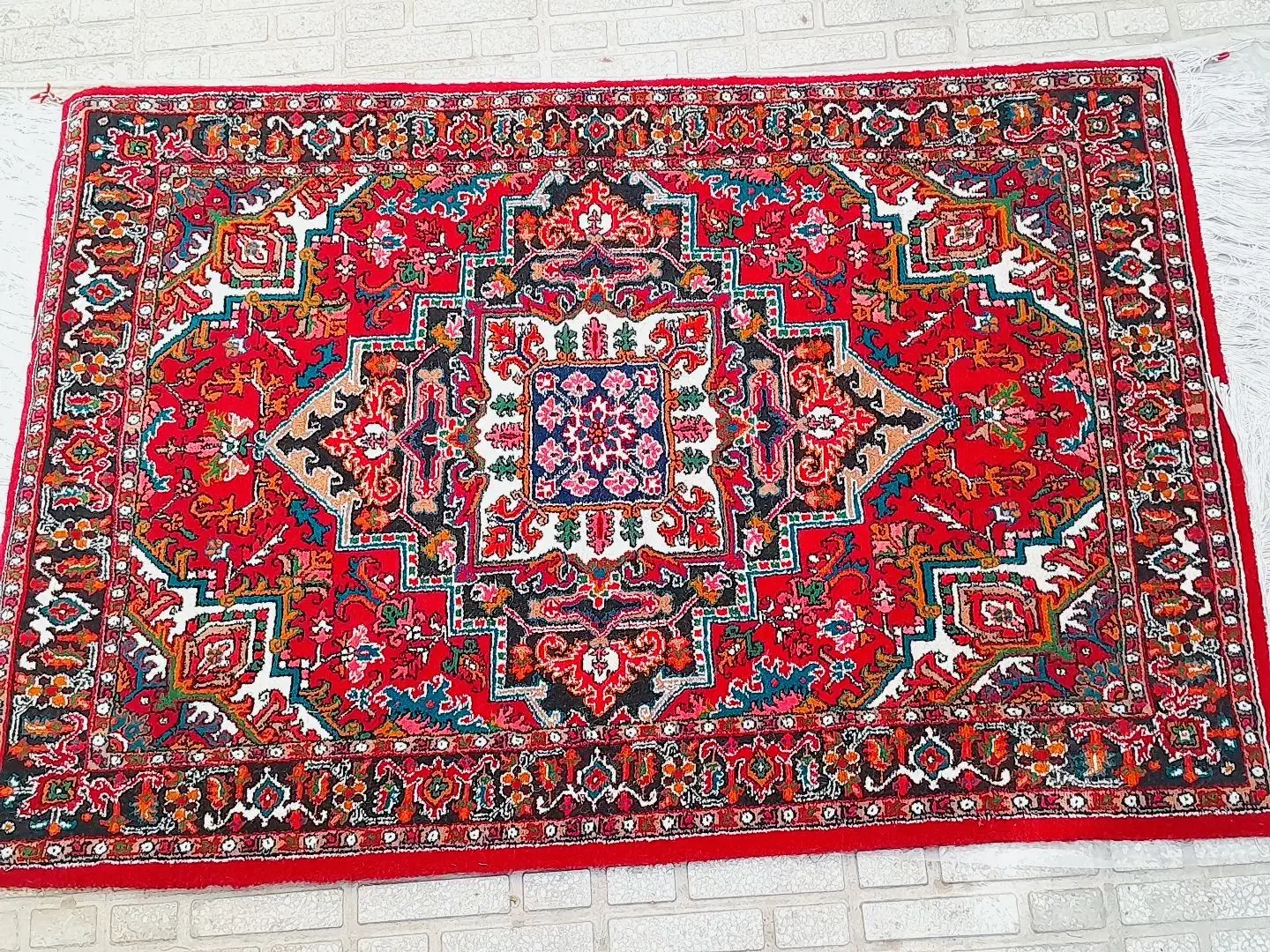 فرش دستباف طرح هریس تبریز|فرش|کرمانشاه, |دیوار