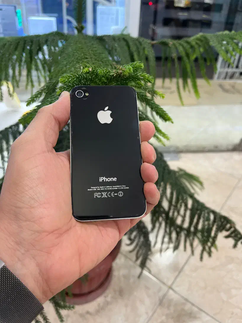 گوشی آیفون 4S در حد نو|موبایل|اصفهان, طامه|دیوار