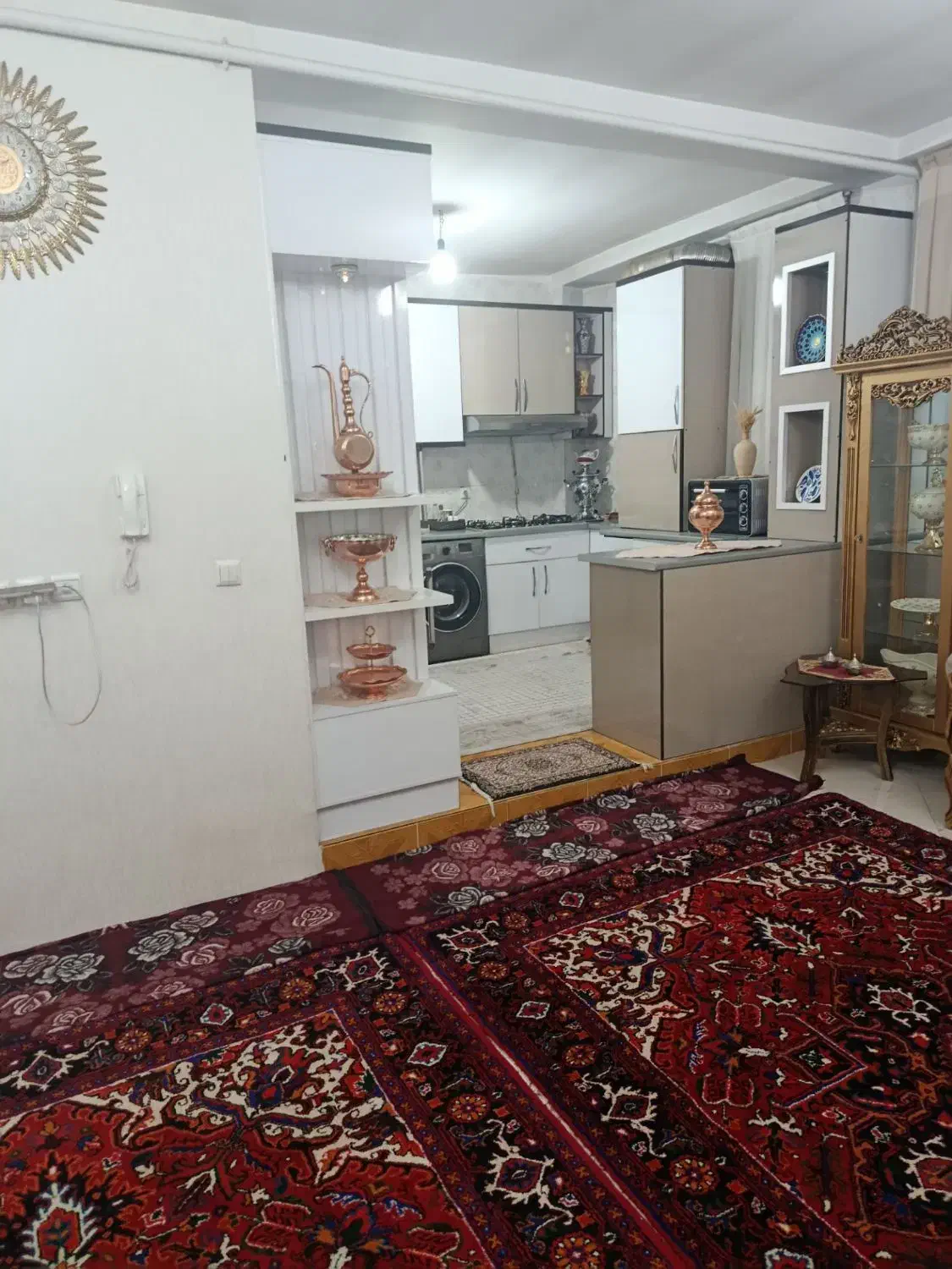 اجاره آپارتمان80متریدوخوابهطبقه3|اجارهٔ آپارتمان|میانه, |دیوار