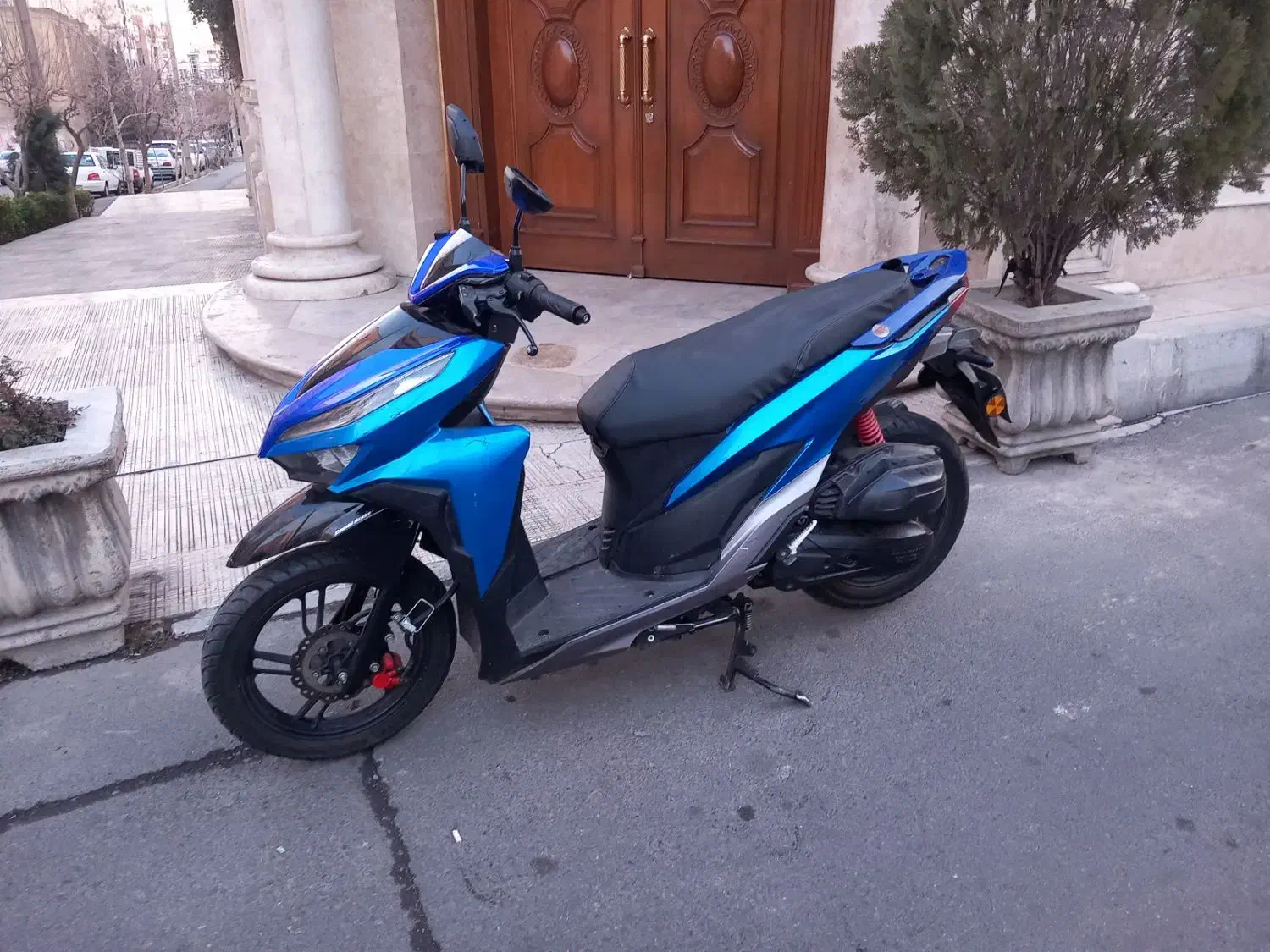 موتور کلیک ۱۸۰ سی سی طرح های ترخیص ۱۴۰۲|موتورسیکلت|تهران, صادقیه|دیوار
