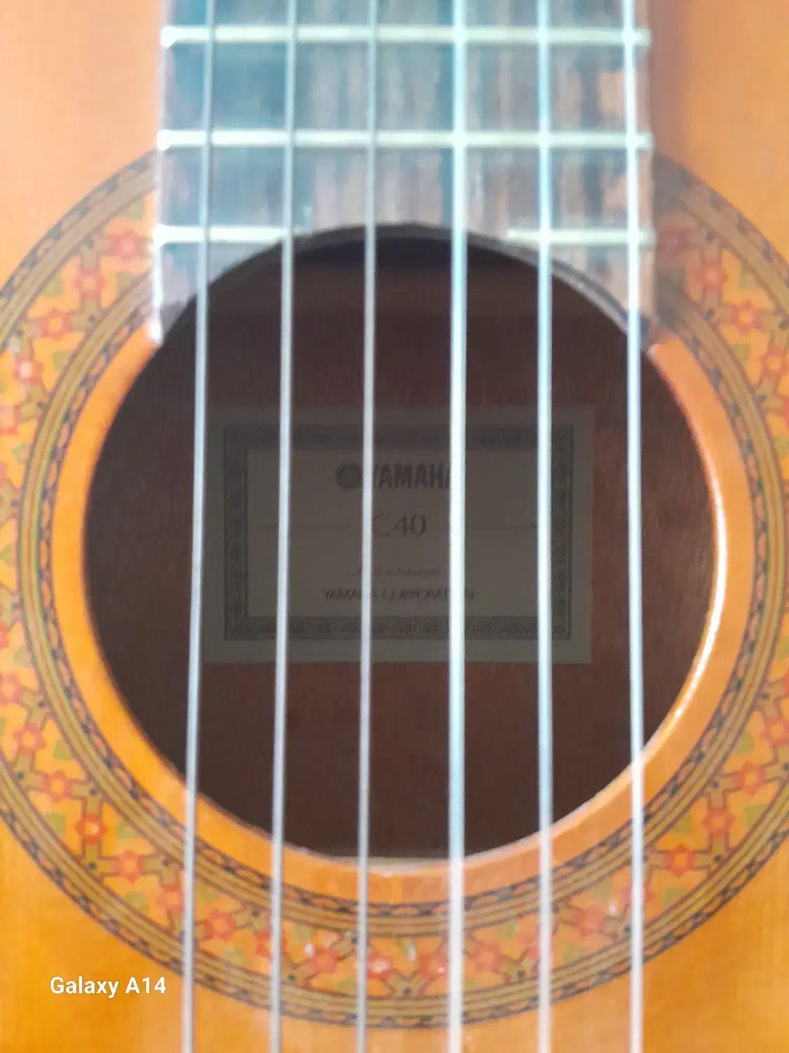 گیتار یاماها C40 اصلی|گیتار، بیس، امپلیفایر|گرگان, |دیوار