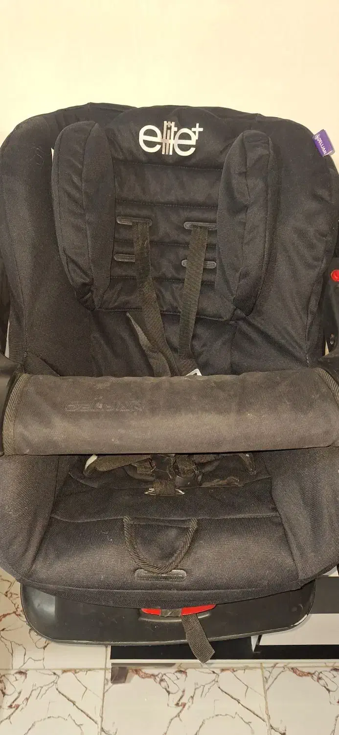 صندلی ماشین بچه ۸۰۰ هزار سالم سالم|تخت و صندلی بچه|بروجرد, |دیوار