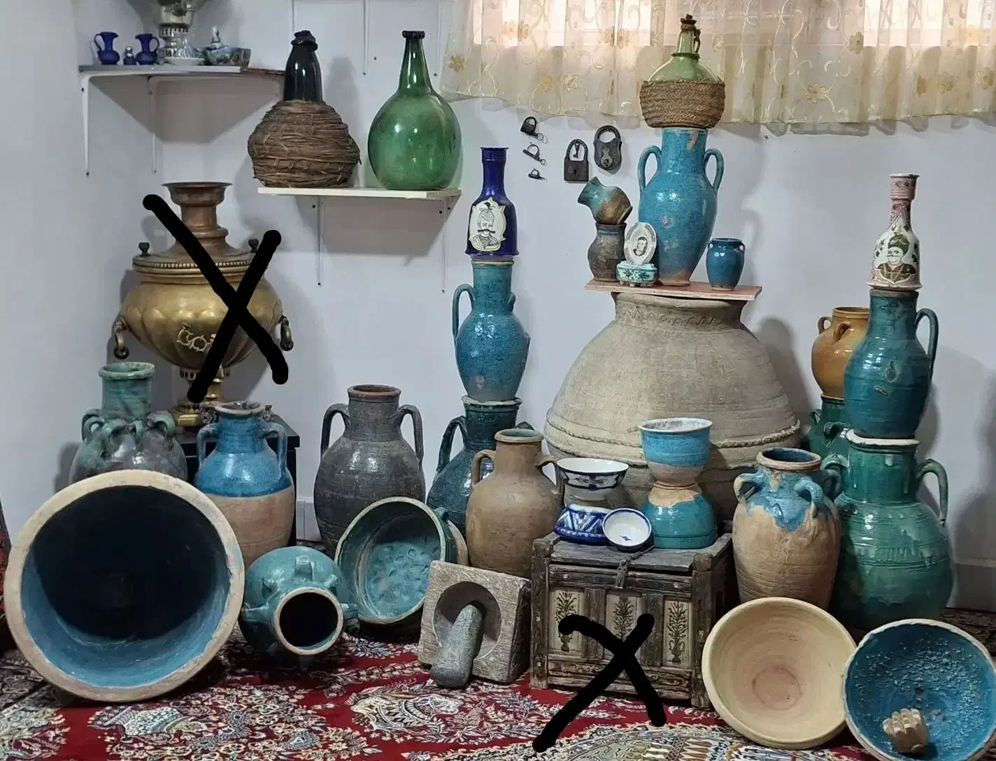 کوزه ،خمره ،قرابه قفل قدیمی قاجاری|کلکسیون اشیاء عتیقه|ساوه, |دیوار