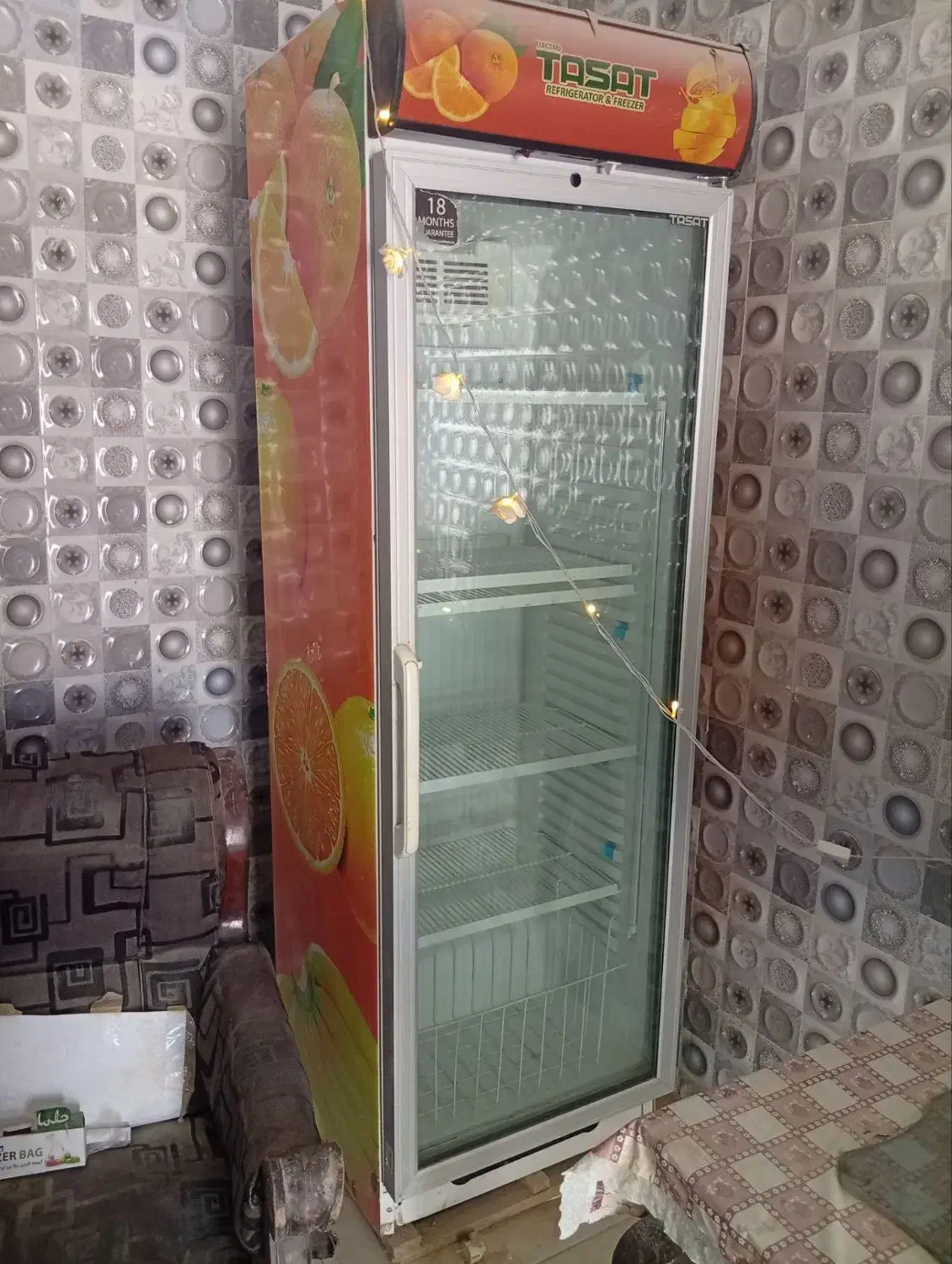 تعدای یخچال وفرومیزصندلی|فروشگاه و مغازه|زابل, |دیوار