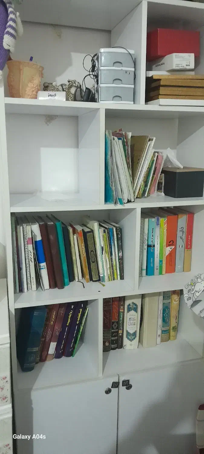 کتابخانه و میز|کتابخانه، شلف، قفسه‌های دیواری|علی‌آباد کتول, |دیوار