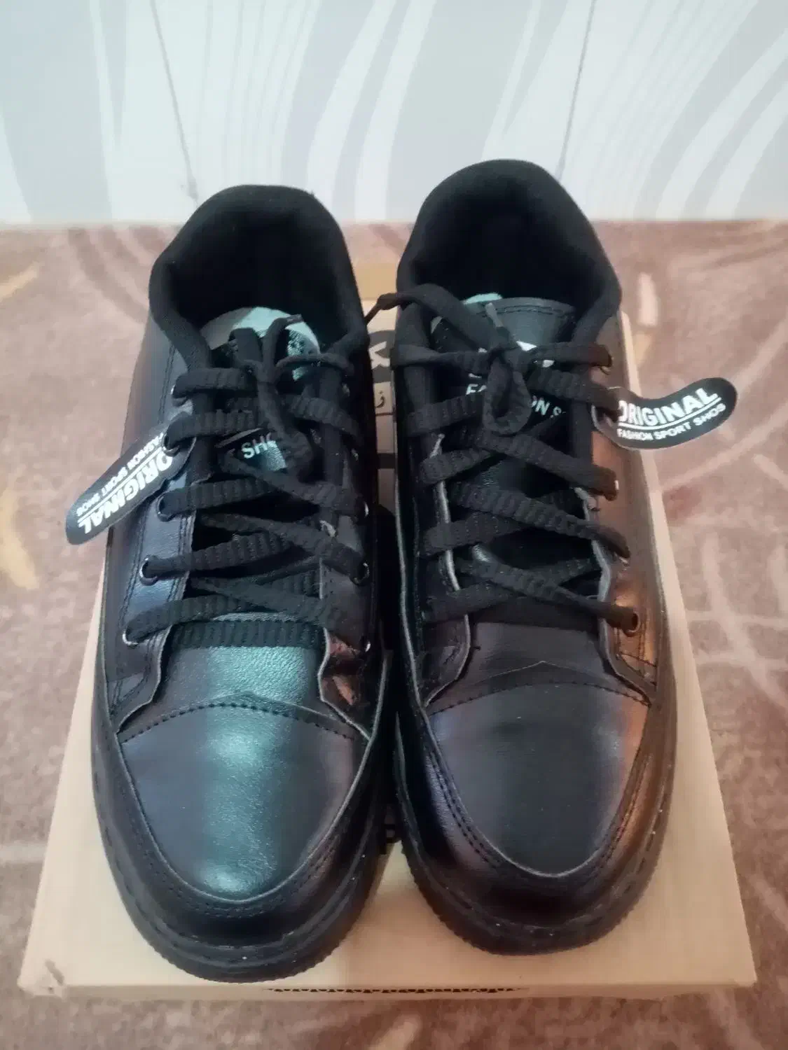 کفش کتونی ، مانتو و مقنعه مدرسه|کیف، کفش، کمربند|قم, محمد آباد|دیوار