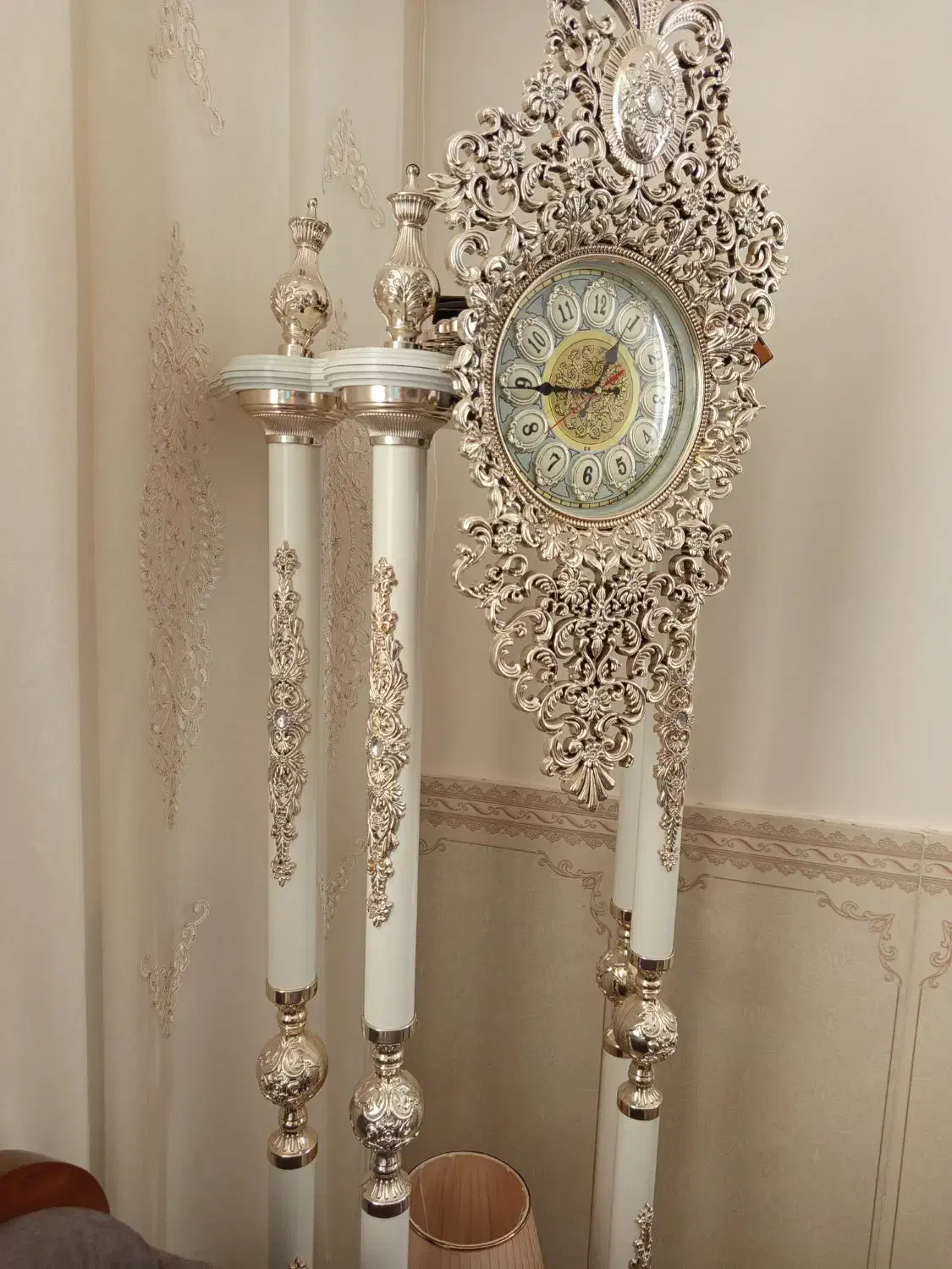 پشتی و چند تا وسایل دیگه|پشتی|تربتحیدریه, حاجی یار|دیوار