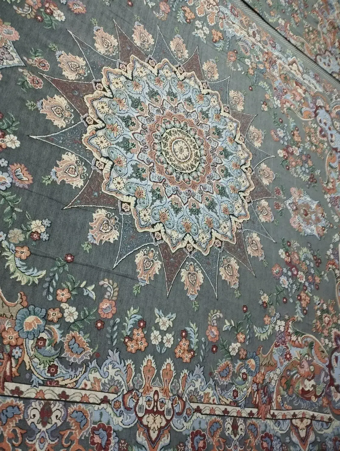 دوعددروفرشی درحدنو12متری|روفرشی|سنندج, |دیوار