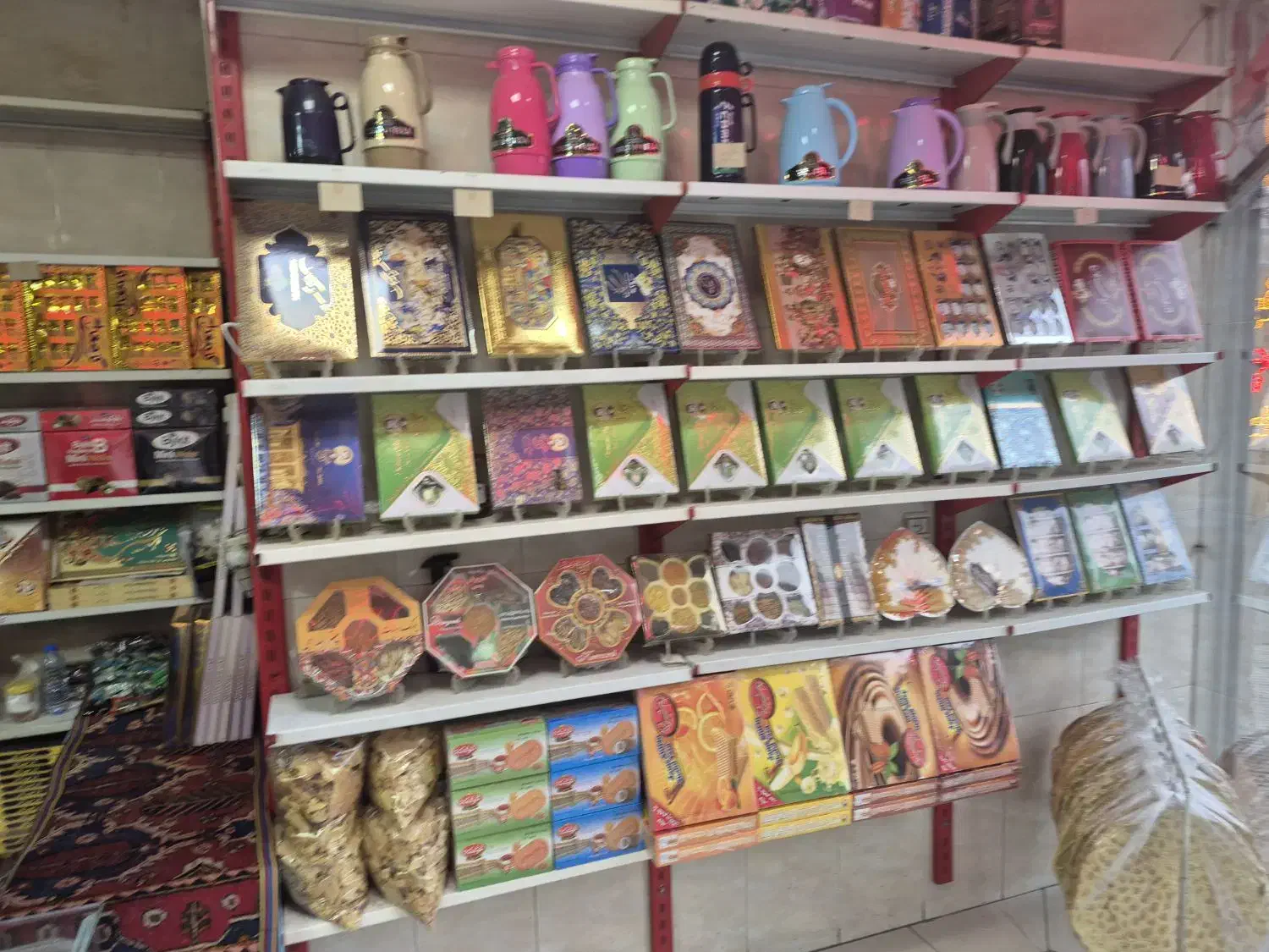 فروشنده سوپر مارکت|استخدام خدمات فروشگاه و رستوران|شهرضا, |دیوار