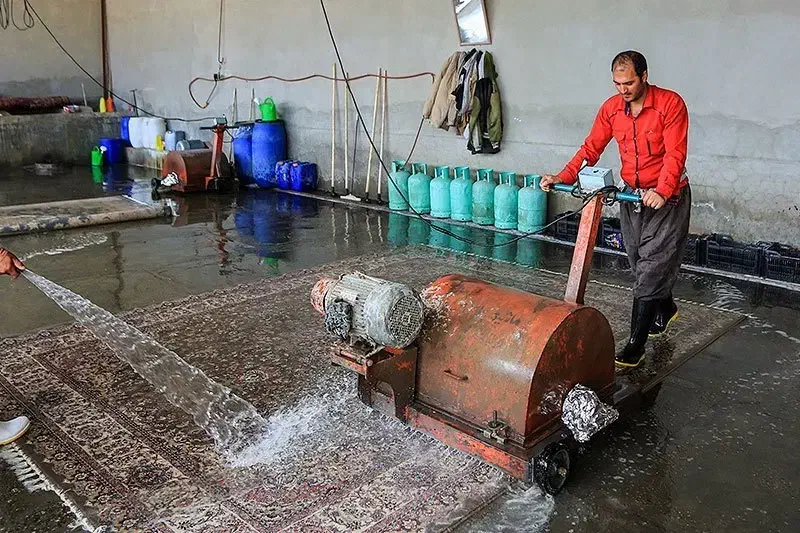 نیازمند نیرو جهت کار در قالیشویی|استخدام سرایداری و نظافت|بندر ماهشهر, |دیوار