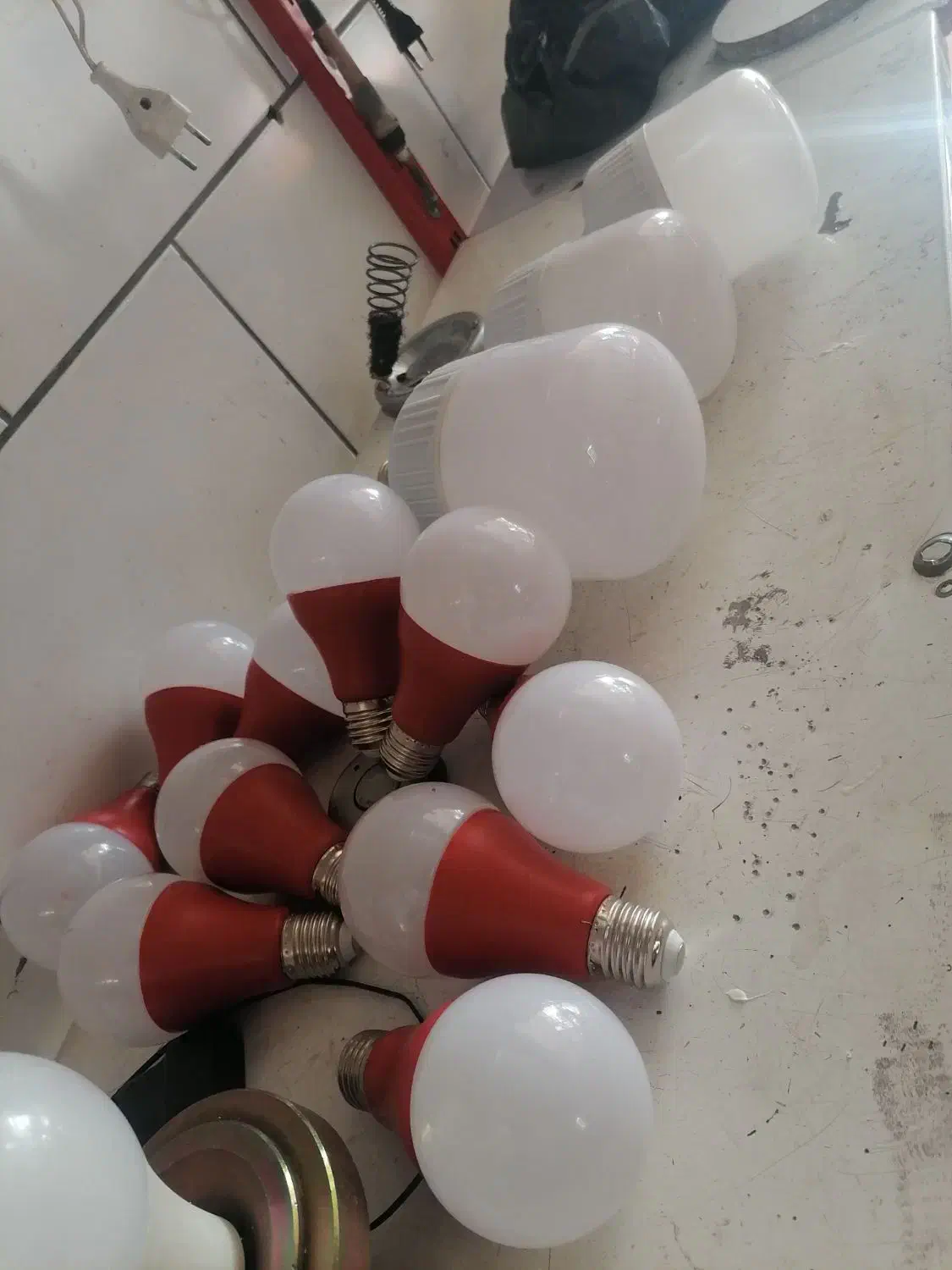 تعمیرات پرژکتور و لامپ|خدمات پیشه و مهارت|شهرکرد, |دیوار