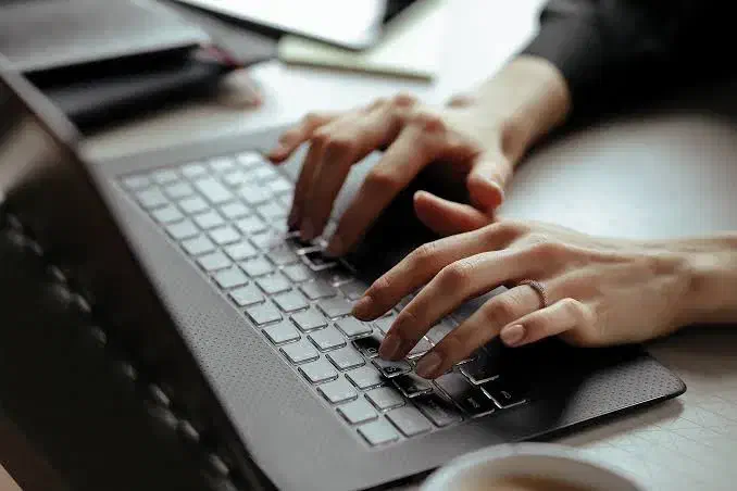 تایپ مقاله و قرارداد|خدمات رایانه‌ای و موبایل|تهران, آبشار تهران (دریاچه)|دیوار