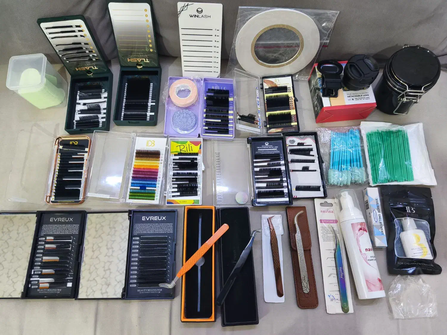 فروش وسایل اکستنشن و لیفت، کیف و رینگ لایت|آرایشگاه و سالن‌های زیبایی|زنجان, |دیوار