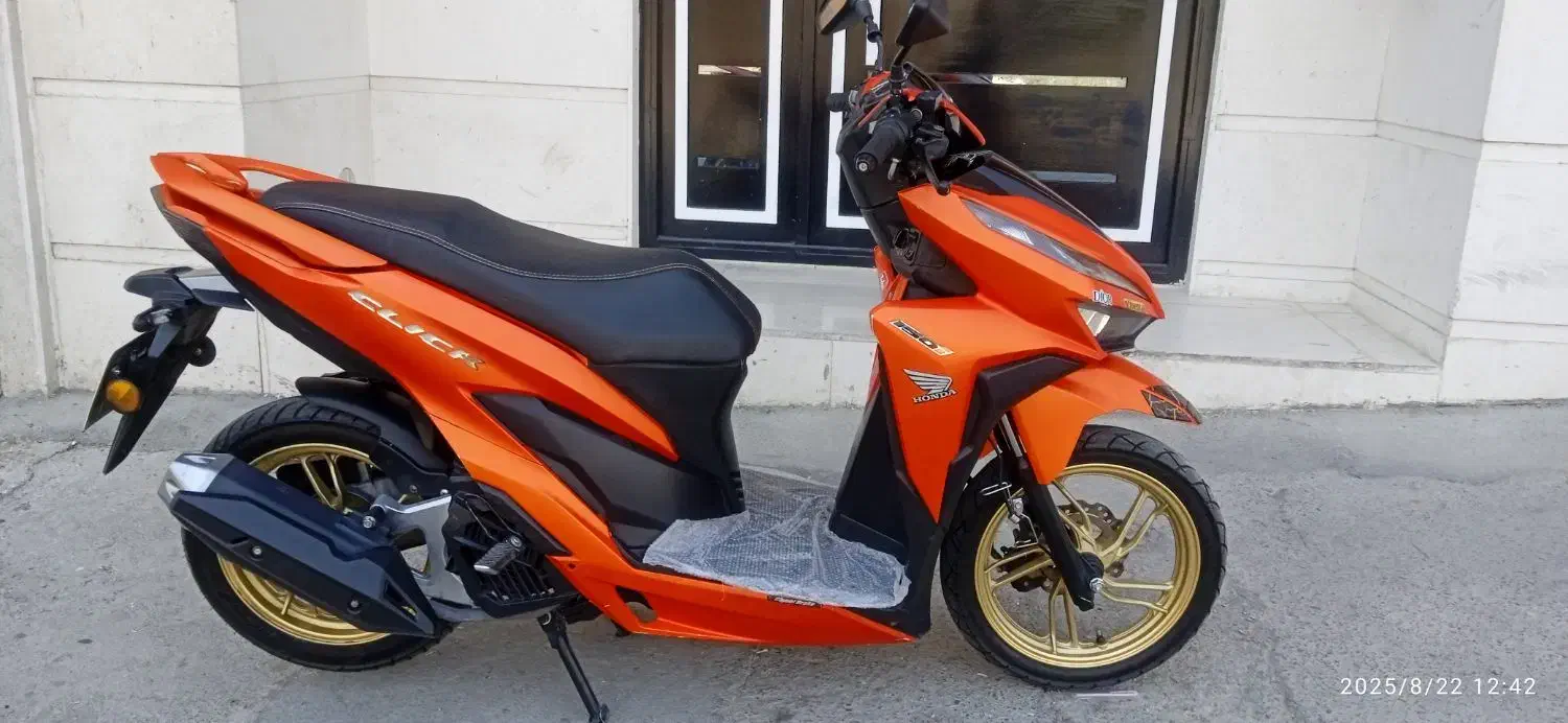 کلیک وایروکس در حد صفردرجه یک|موتورسیکلت|سقز, |دیوار