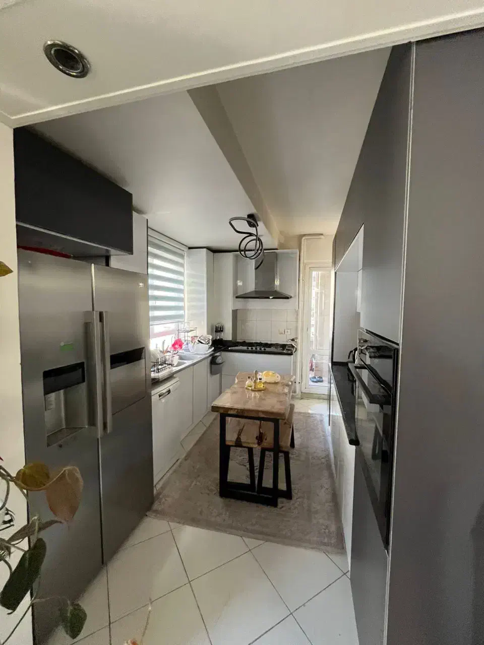 142متریف بازسازی فول  مجتمع کوهستان