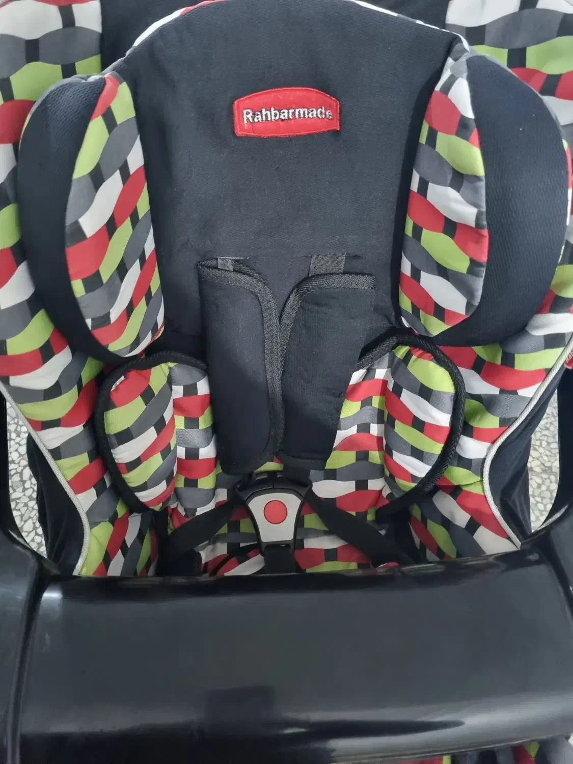 صندلی ماشین کودک|تخت و صندلی بچه|رشت, گلزاران|دیوار