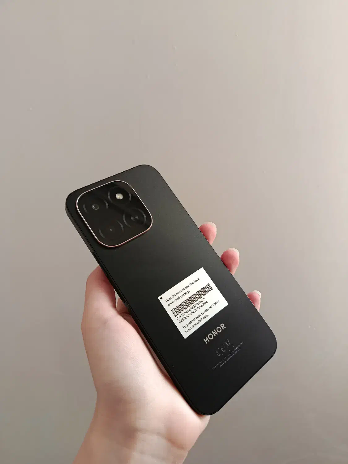 گوشی کاملآ نو|موبایل|شبستر, |دیوار