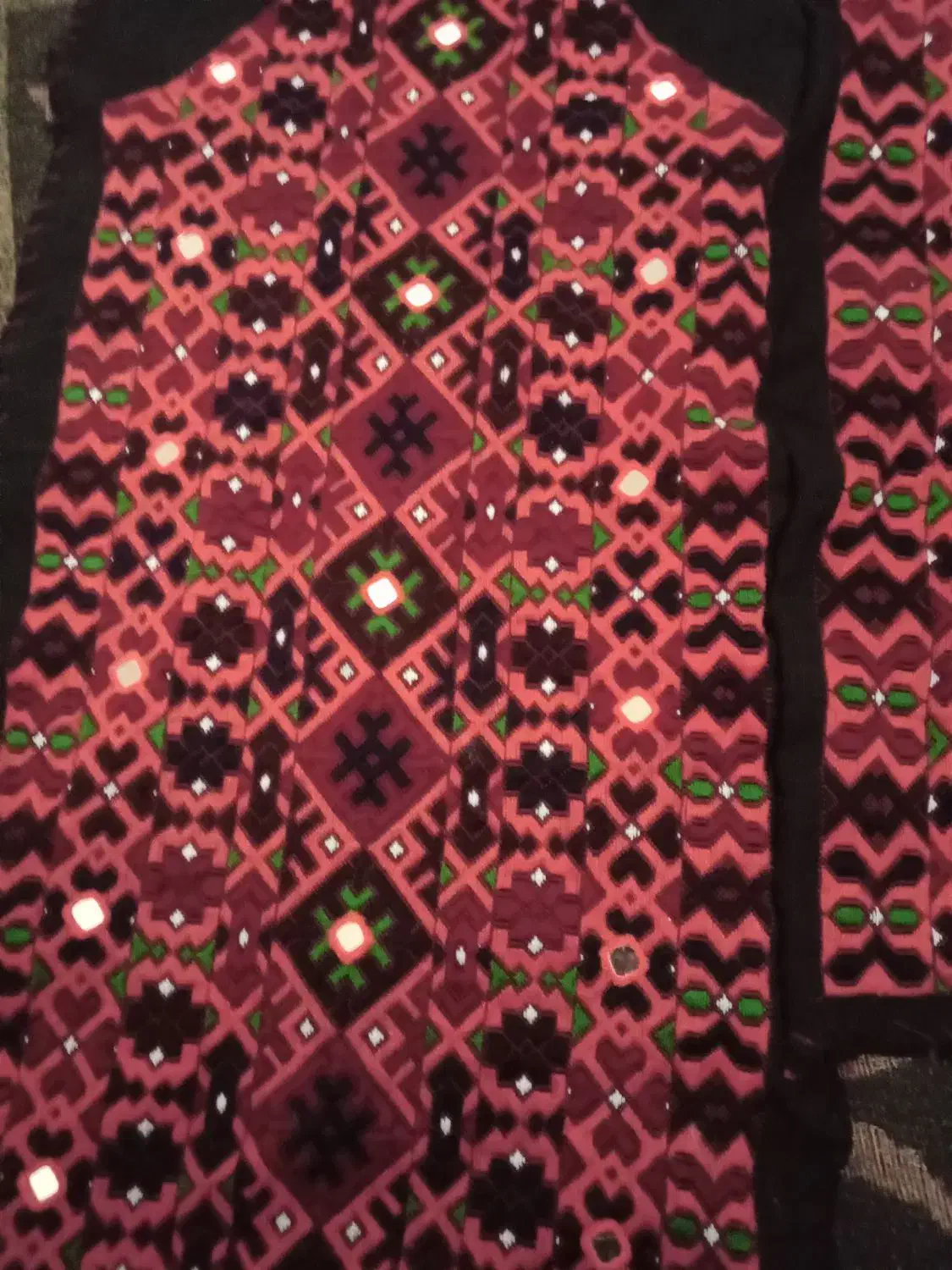 زی تمام دست|لباس|زاهدان, |دیوار