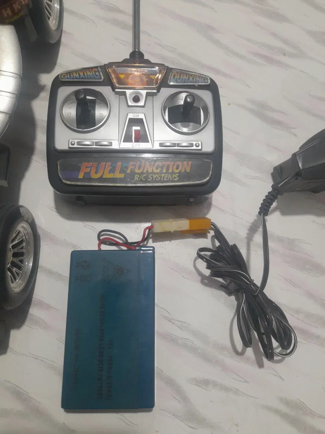 ماشین مسابقه ای با کنترل وقابل شارژ برقی|اسباببازی|تهران, شهرک غزالی|دیوار