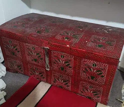 صندوقچه قدیمی|کلکسیون اشیاء عتیقه|رشت, دیانتی|دیوار