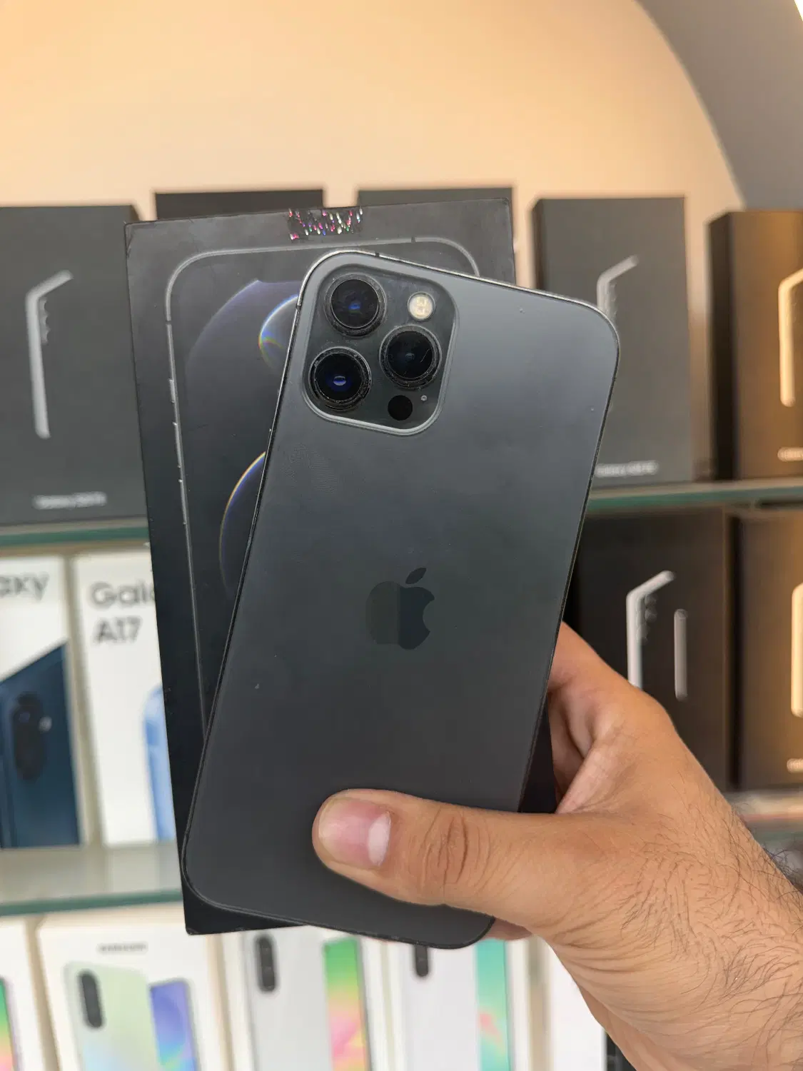 12 pro max zaa|موبایل|شیراز, گود عربان|دیوار