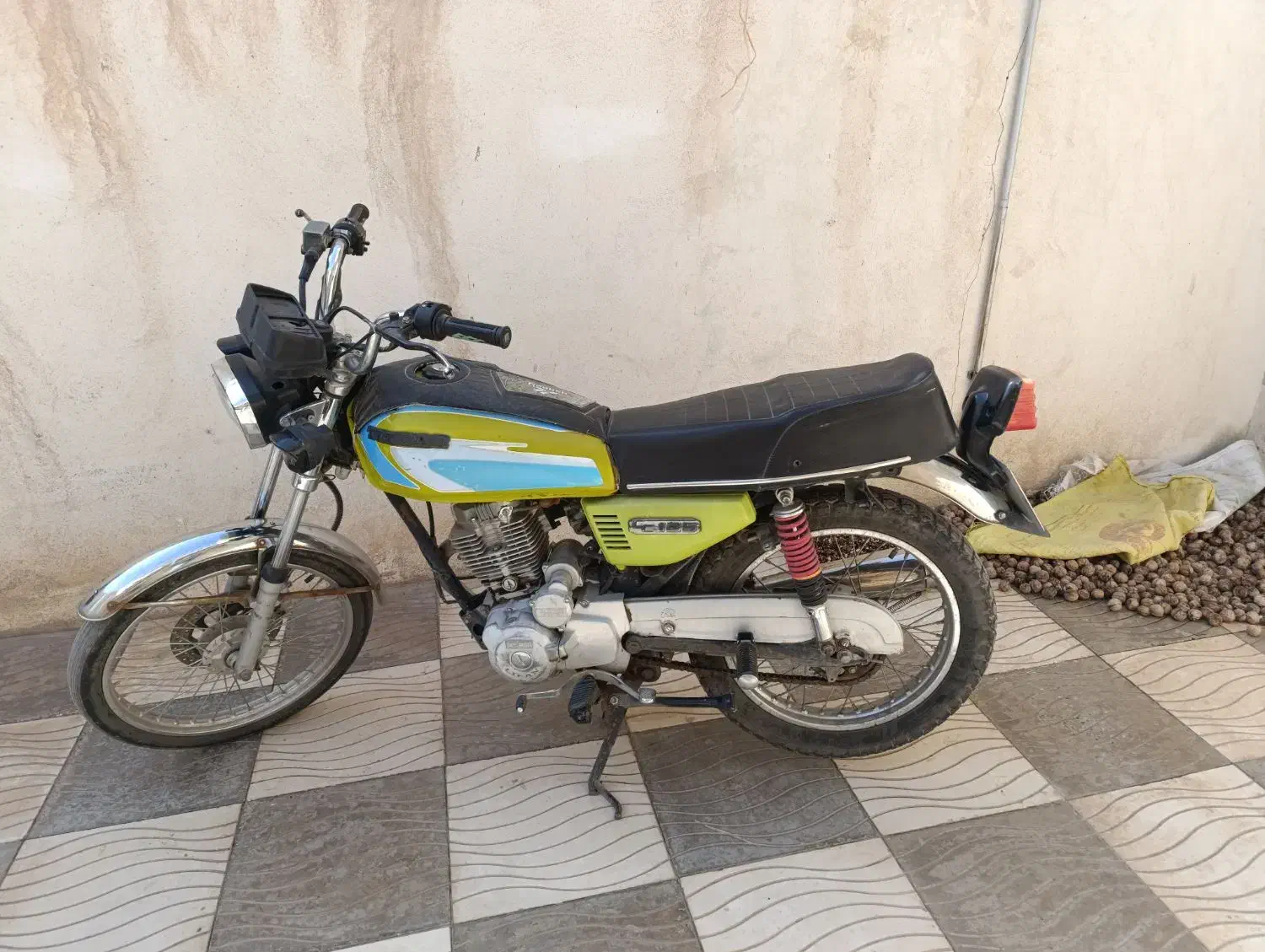 موتور سیکلت|موتورسیکلت|سبزوار, کهنه آب|دیوار