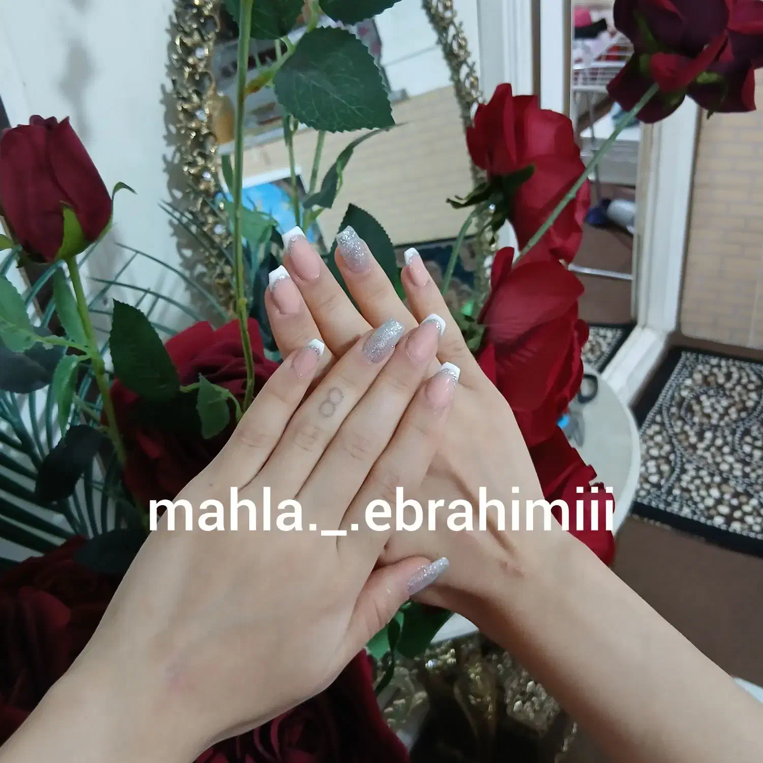 اصلاح صورت و ابرو ۷۰ تومان سالن زیبایی مهلا|خدمات آرایشگری و زیبایی|تهران, دکتر هوشیار|دیوار