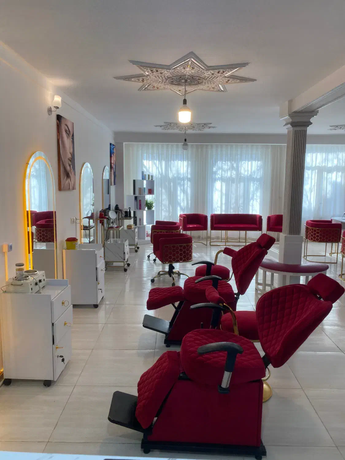 همکاری در سالن زیبایی|خدمات آرایشگری و زیبایی|اردبیل, |دیوار