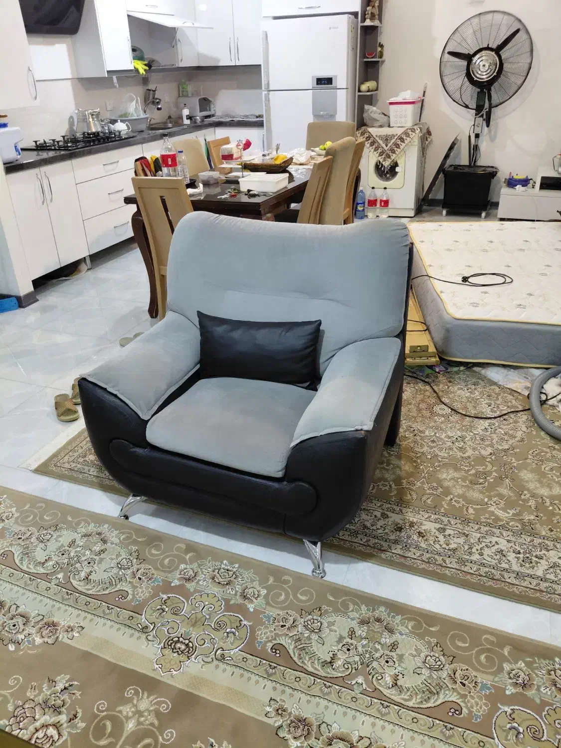 مبل ۷ نفره و میز وسط|مبلمان خانگی و میز عسلی|کوهسار (البرز), |دیوار