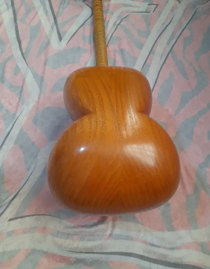 شش تارنو|سازهای سنتی|نیشابور, ناسیونال|دیوار