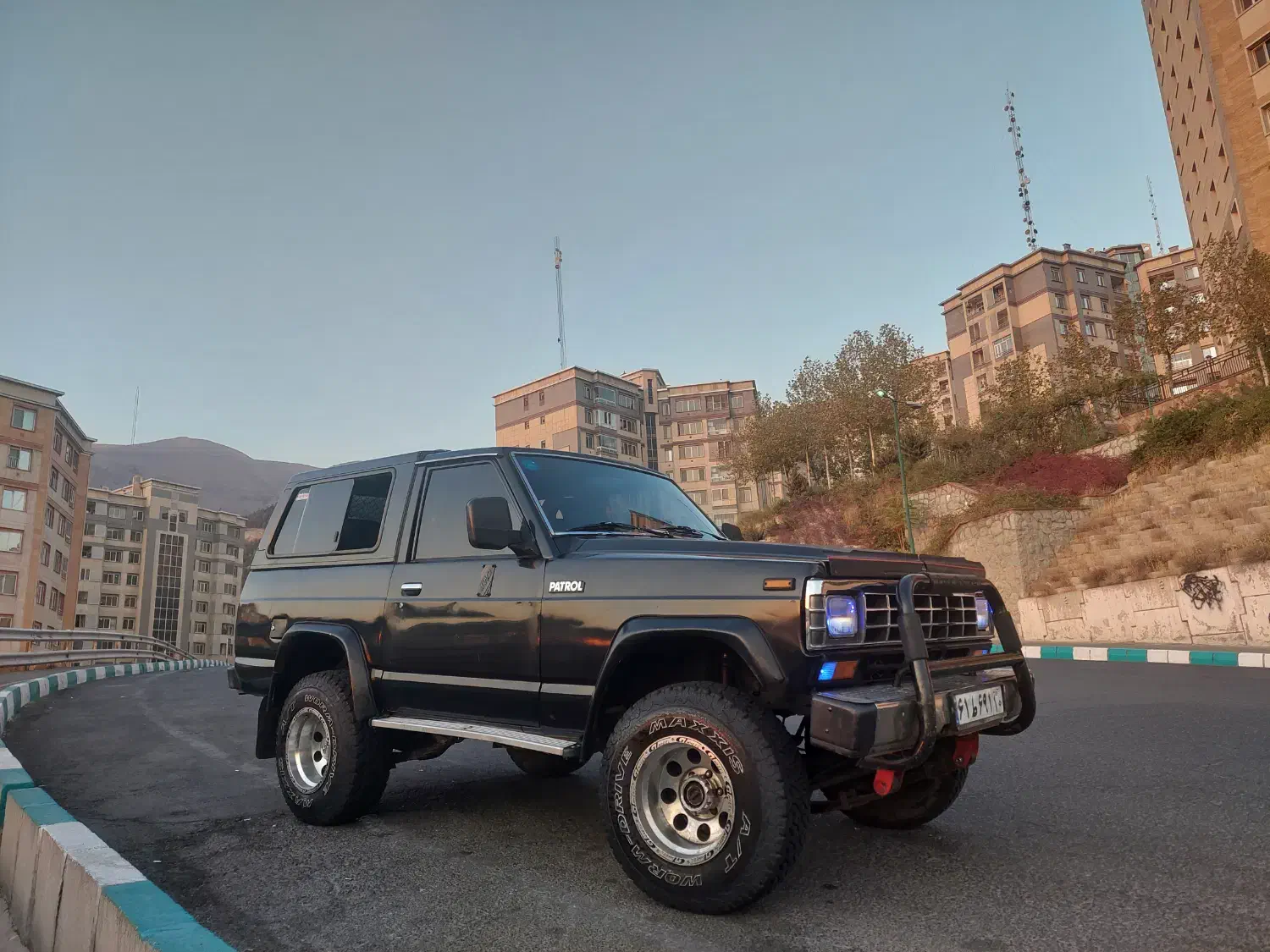 پاترول دو در ۷۶|خودرو سواری و وانت|تهران, مینی‌سیتی (شهرک نفت)|دیوار