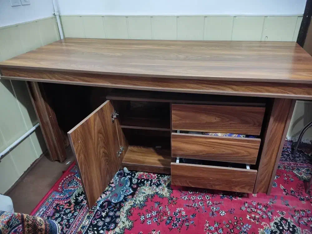 میز مدیریت|مبلمان اداری|فیروزکوه, |دیوار