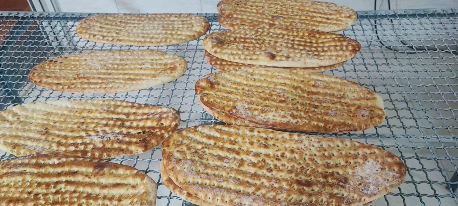 نیازمند یک نیروی خانم برای کار درنانوایی|استخدام خدمات فروشگاه و رستوران|خورموج, |دیوار