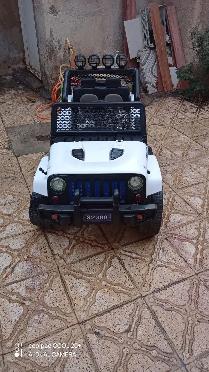 ماشین شارژی|اسباببازی بچه|مهاباد (آذربایجان غربی), |دیوار