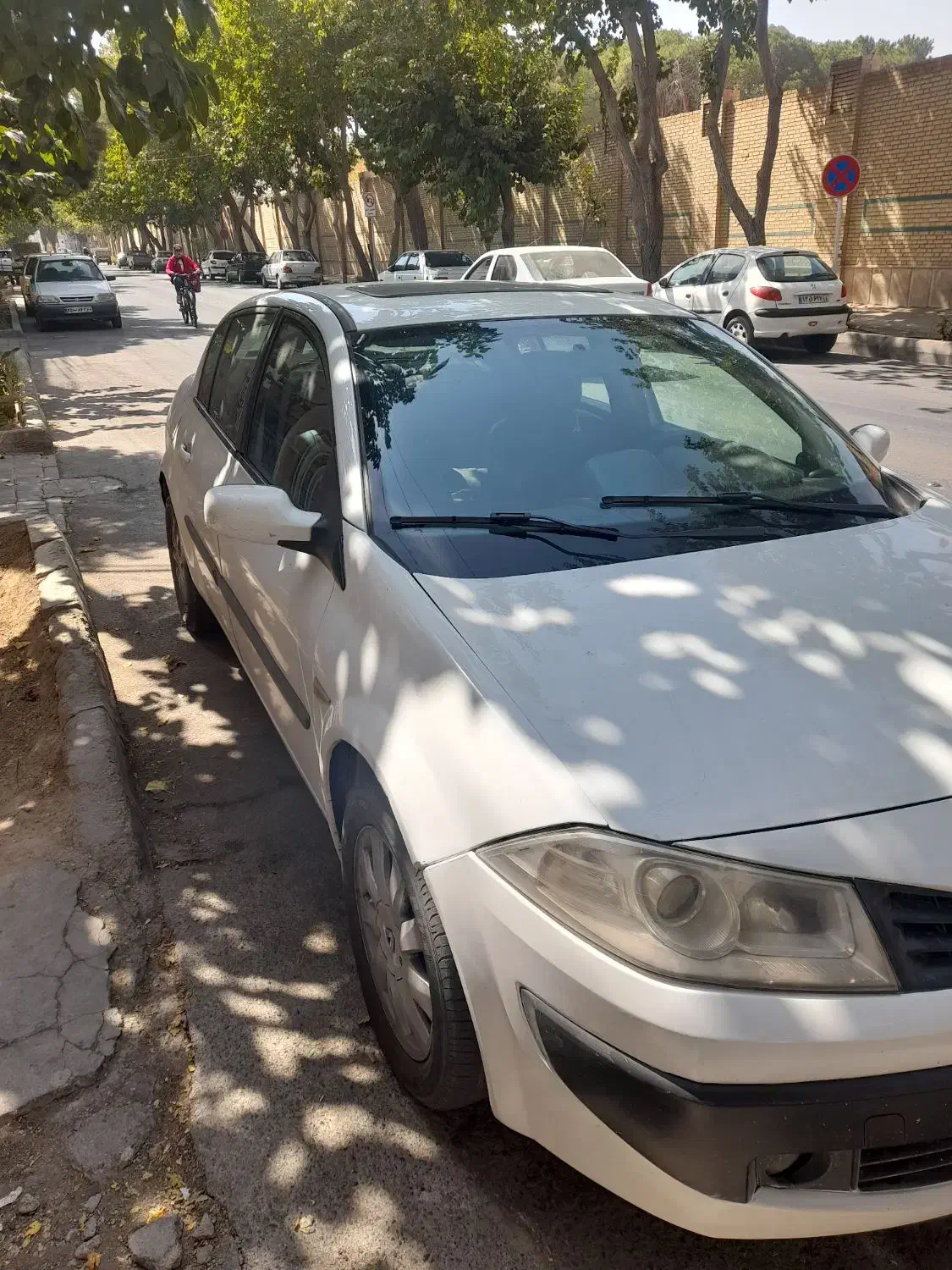 رنو مگان 1600cc، مدل ۲۰۰۶|خودرو سواری و وانت|اصفهان, پارک مشتاق|دیوار