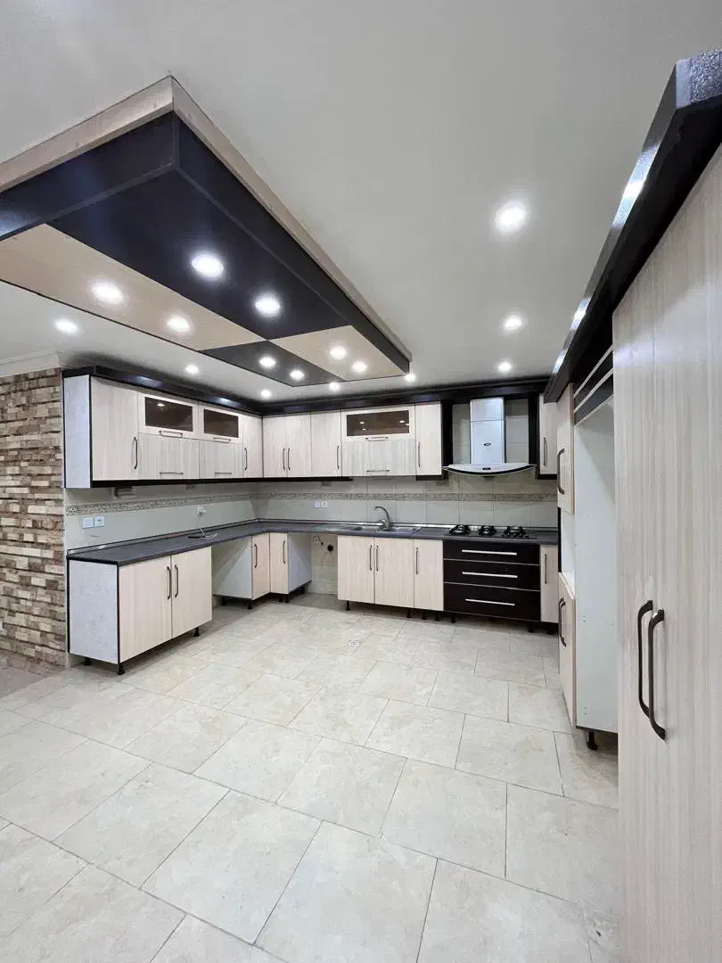 ۱۴۰متر/۳خواب/فول امکانات/خوش نقشه و شیک|فروش آپارتمان|تنکابن, |دیوار