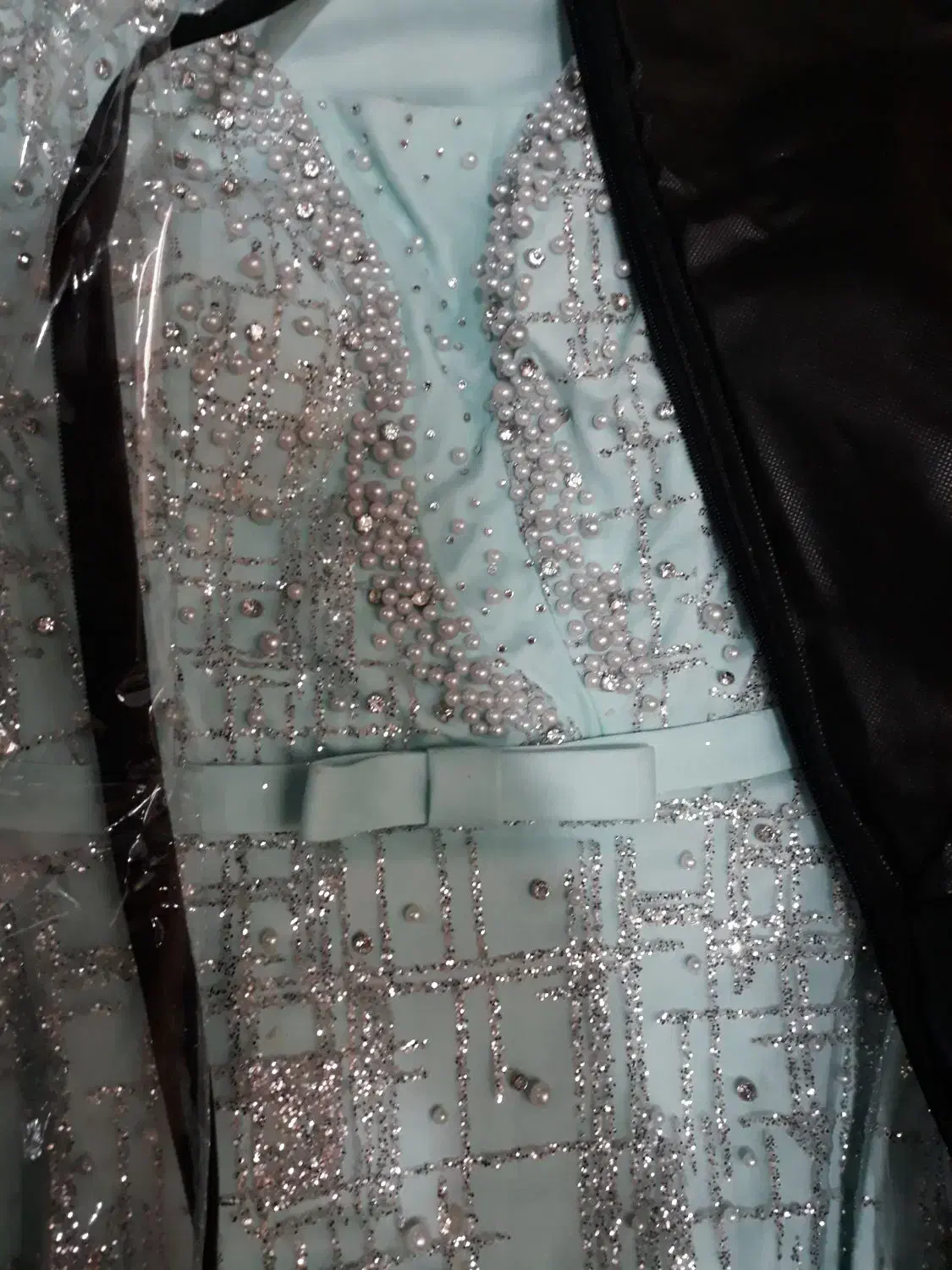 لباس مجلسی|لباس|اندیشه, اندیشه فاز ۲|دیوار