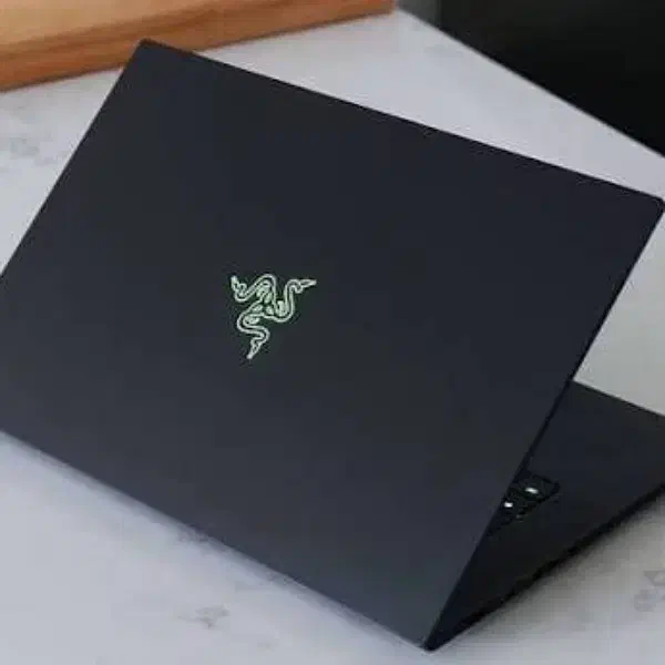 لپ تاپ فوق حرفه ای برندRAZER(2TB)|رایانه همراه|مراغه, |دیوار