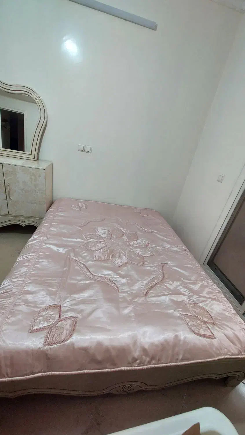 روتختی دونفره ساتن صورتی رنگ همراه روبالشی|سرویس روتختی|تهران, سعادت‌آباد|دیوار