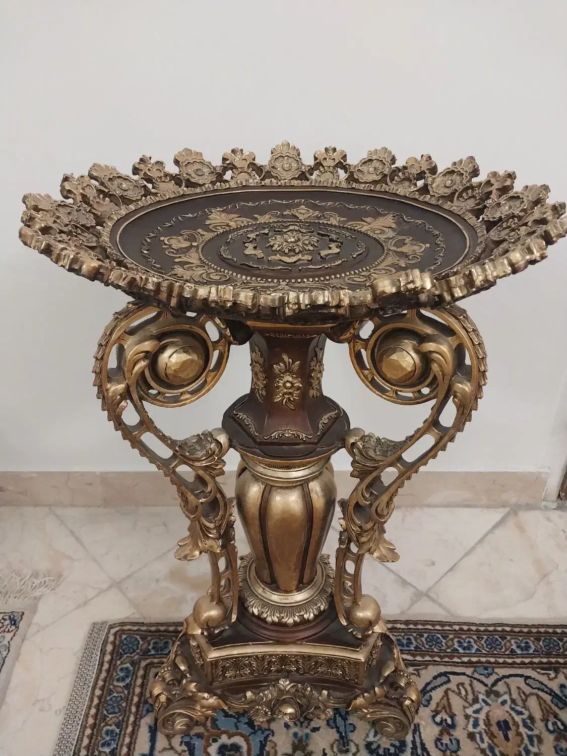 دکوری پایه دار|مجسمه، تندیس، ماکت|تهران, مجیدآباد|دیوار